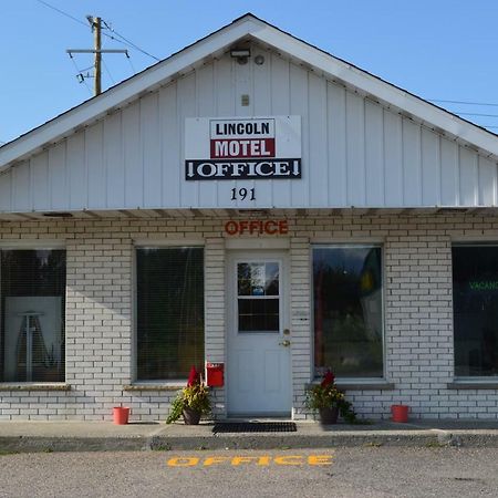 Lincoln Motel Sturgeon Falls Экстерьер фото
