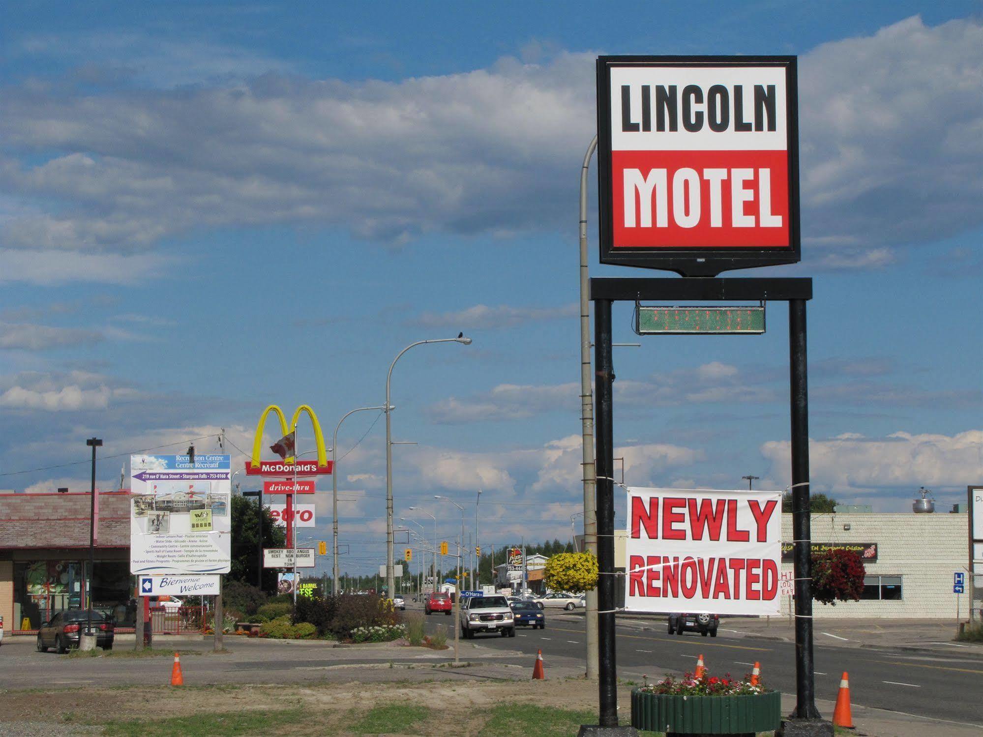 Lincoln Motel Sturgeon Falls Экстерьер фото